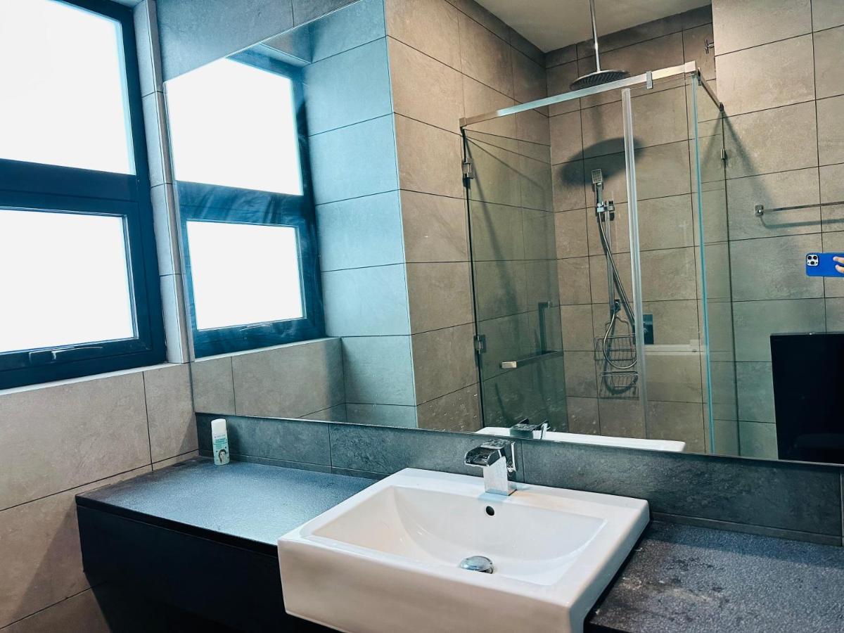 Grand Millennium Suite At Opus Residence Kuala Lumpur Exteriör bild